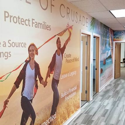 Wall Wrap install by Screamin' Signs & Graphics