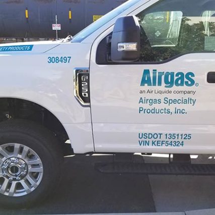 Vehicle Graphics install by Screamin' Signs & Graphics