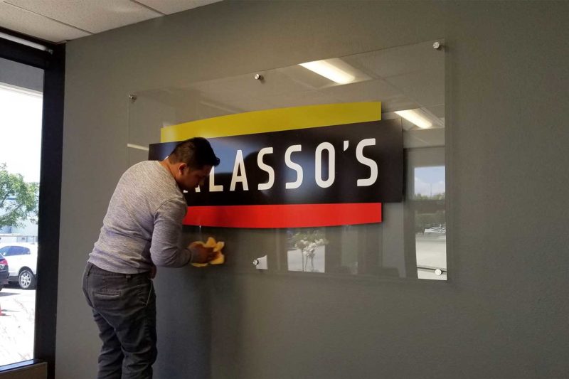 Screamin' Signs & Graphics Installation